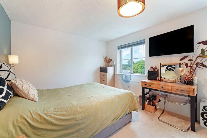 3 Bedroom Terraced House For Sale In Iris Road, West Ewell, Epsom, KT19