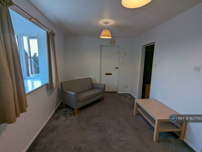 Studio To Rent In Cherry Hinton, Cambridge, CB1