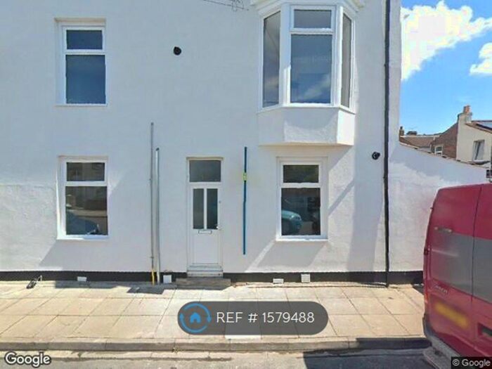 3 Bedroom Flat To Rent In Drayton Road, Portsmouth, PO2