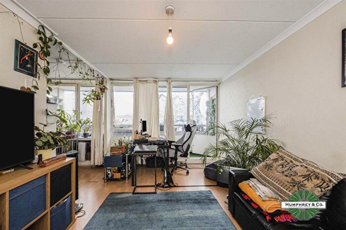 1 Bedroom Flat For Sale In Inville Road, London, SE17