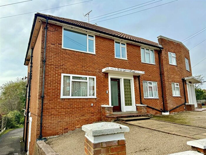 2 Bedroom Flat To Rent In New Park Avenue, Bexhill-On-Sea, TN40