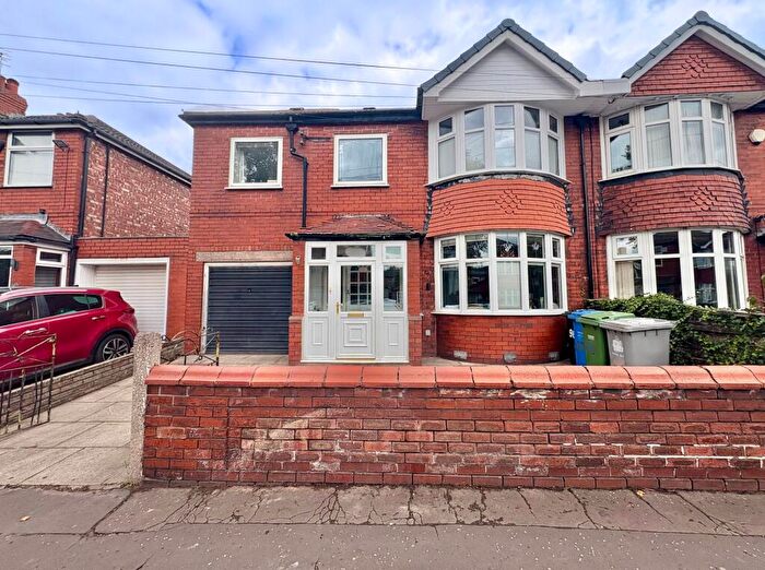4 Bedroom Semi-Detached House For Sale In Davyhulme Road East, Stretford, M32
