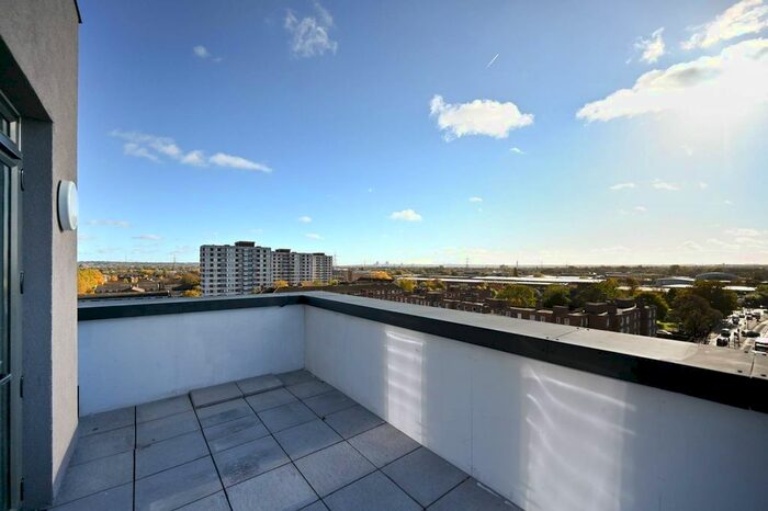 1 Bedroom Flat For Sale In Madison Heights, Wimbledon, London, SW19