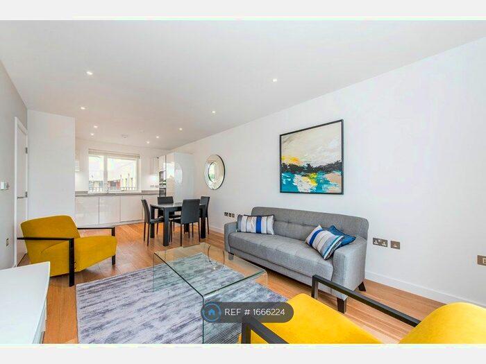 1 Bedroom Flat To Rent In Monarch Square, London, SW11