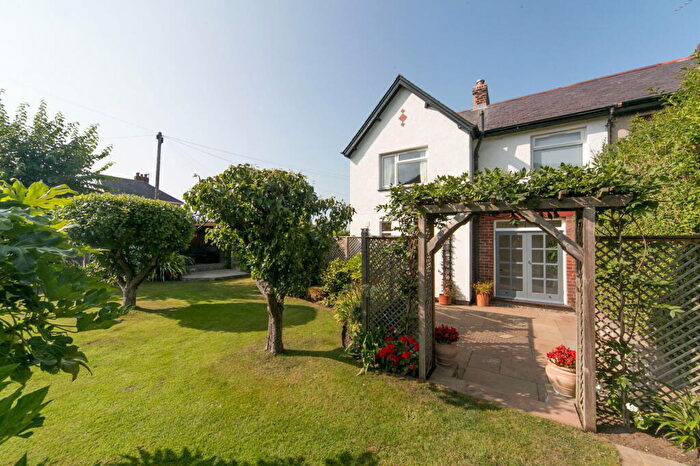 3 Bedroom Semi-Detached House For Sale In Groesffordd, Dwygyfylchi, LL34