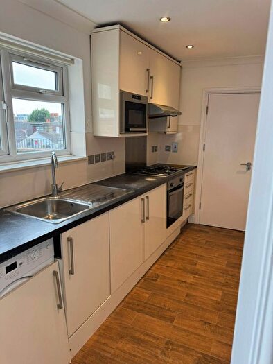 1 Bedroom Flat To Rent In The Broadway, Southall, UB1