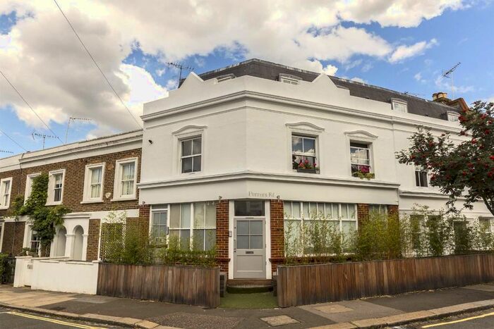 3 Bedroom Flat To Rent In Perrers Road, London W6