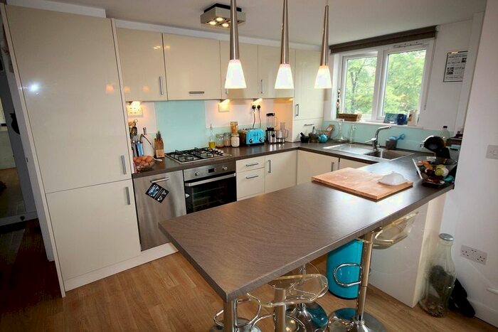 1 Bedroom Flat To Rent In Embassy Lodge, Green Lanes, Stoke Newington, London, N16