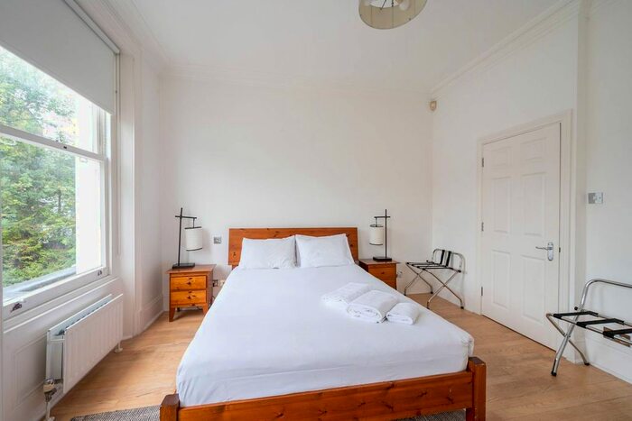 2 Bedroom Flat To Rent In Church Road, Wimbledon Village, London, SW19