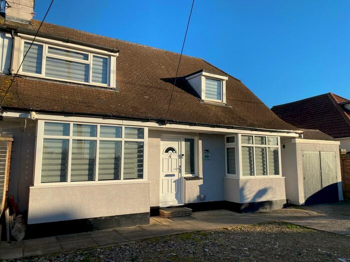 Houses for sale & to rent in SS8 8LA, Gifhorn Road, Canvey Island East