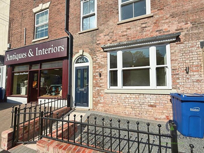 2 Bedroom Flat To Rent In Worcester Street, Stourbridge, West Midlands, DY8