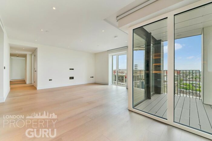 3 Bedroom Flat To Rent In Parkside Apartments, White City Living, W12