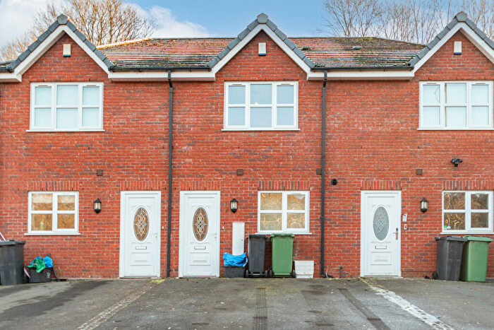 2 Bedroom Terraced House To Rent In Belle Vale, Halesowen, West Midlands, B63