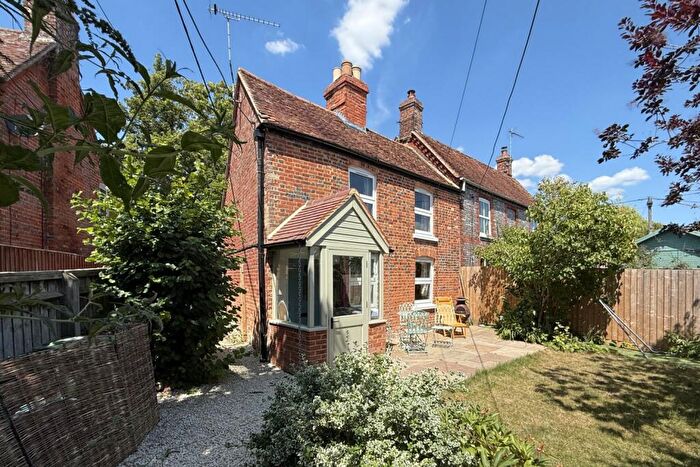 2 Bedroom Semi-Detached House For Sale In Belmont, Wantage, OX12