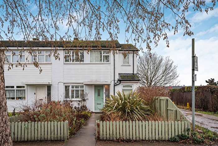 3 Bedroom Terraced House For Sale In Mervyn Road, Northfields, Ealing, W13