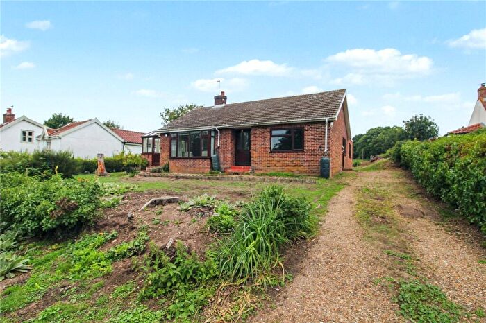 3 Bedroom Bungalow For Sale In Sunnyside, Woodton, Bungay, Norfolk, NR35