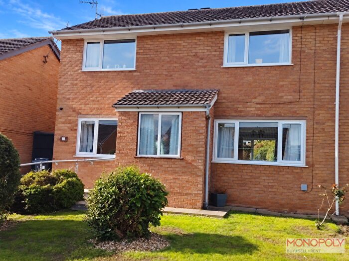 3 Bedroom Semi-Detached House For Sale In Dee Avenue, Wrexham, LL12