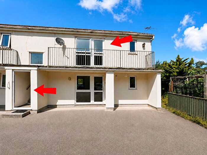 2 Bedroom Flat For Sale In Steart Court, Esplanade, Burnham-On-Sea, TA8
