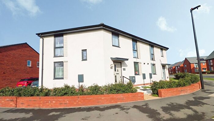 3 Bedroom Semi Detached House For Sale In Crosby Road, Yate, BS37