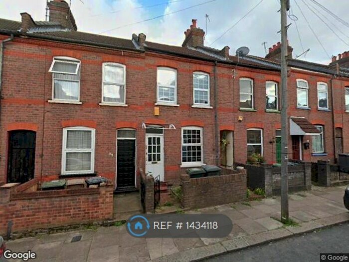 2 Bedroom Terraced House To Rent In Butlin Road, Luton, LU1