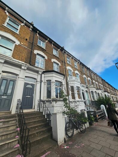 1 Bedroom Terraced House To Rent In Queenstown Road, Battersea, SW8