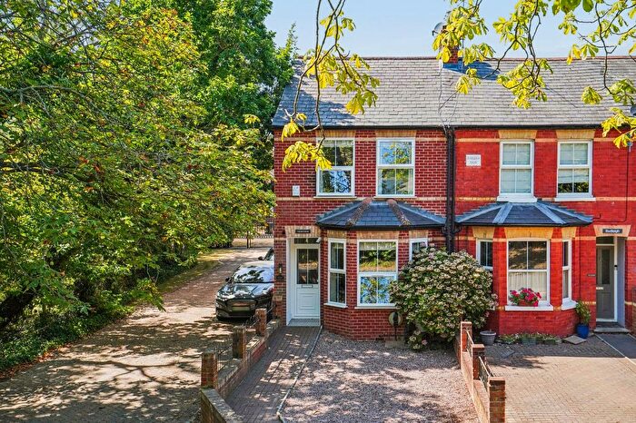 3 Bedroom Terraced House For Sale In Parsonage Lane, Farnham Common, SL2