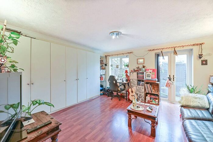 Studio To Rent In Seymour Gardens, Brockley, London, SE4