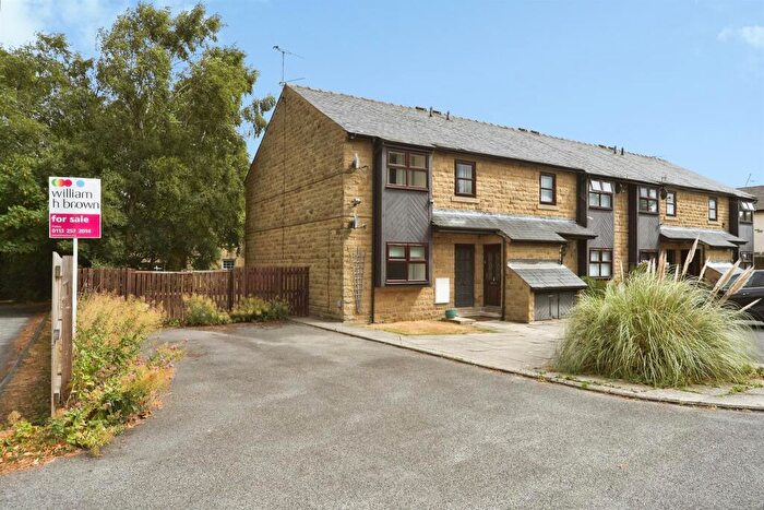 1 Bedroom Flat For Sale In Williams Court, Farsley, Pudsey, LS28