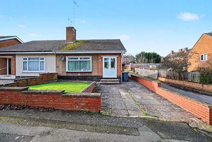 2 Bedroom Semi Detached House For Sale In Coton Road, Hillmorton, Rugby, CV21