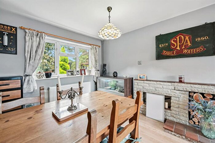 2 Bedroom Semi-Detached House For Sale In Parks Avenue, South Wingfield, DE55