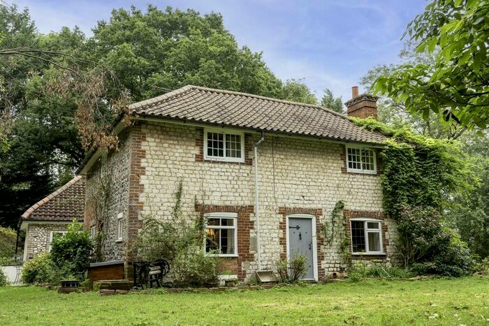 6 Bedroom Detached House For Sale In Didlington, IP26