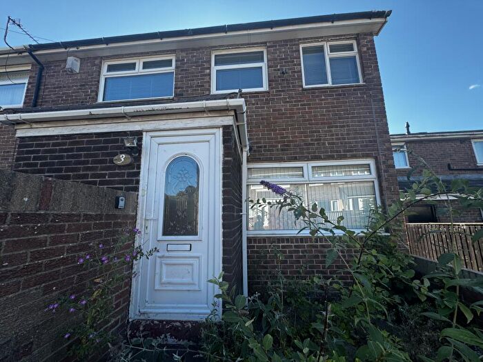 3 Bedroom End Of Terrace House To Rent In Watford Close, Sunderland, SR5