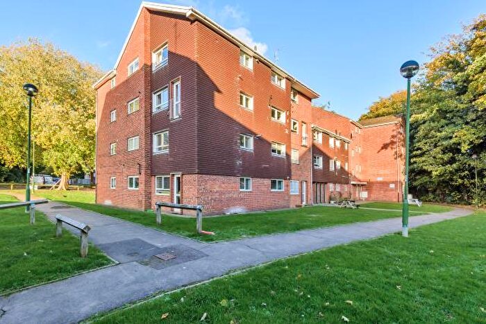 2 Bedroom Semi-Detached House To Rent In Park Place, Amersham, HP6
