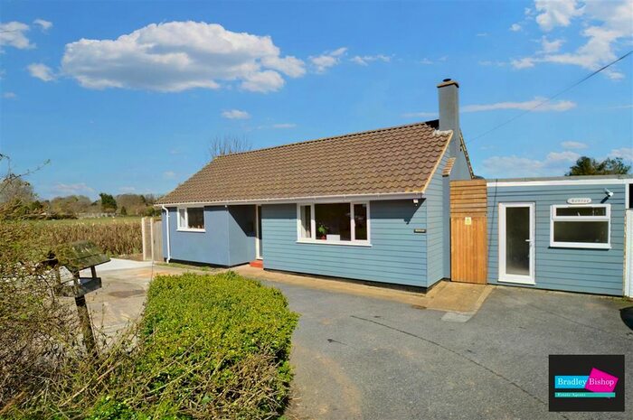 3 Bedroom Bungalow For Sale In Robrae, Main Road, Sellindge, Ashford, Kent, TN25