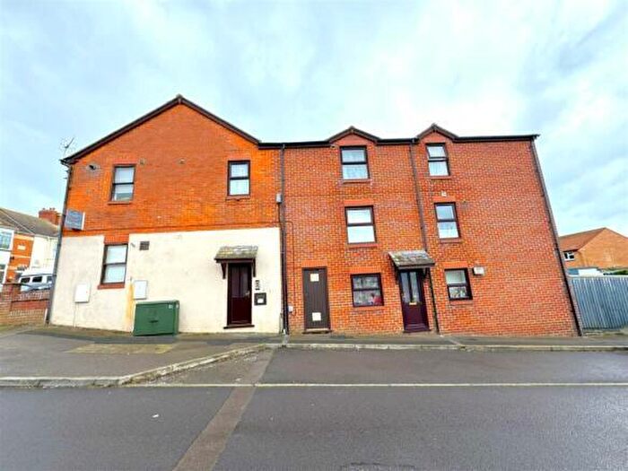 1 Bedroom Apartment To Rent In Southview Road, Weymouth, DT4
