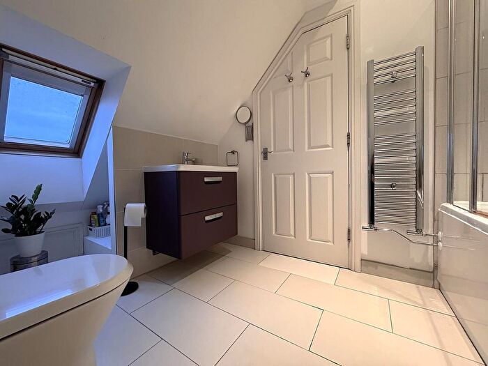 1 Bedroom Flat To Rent In Consort Road, Cowes, PO31