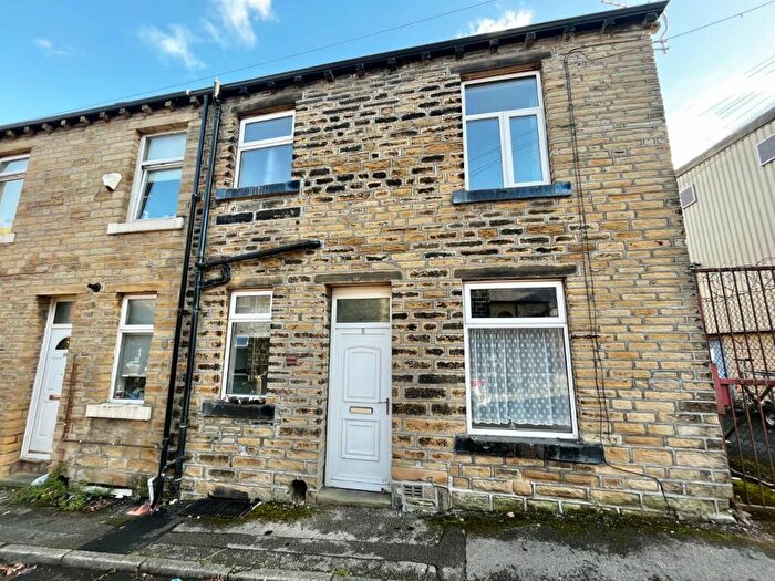 1 Bedroom End Of Terrace House To Rent In Lennie Street, Keighley, West Yorkshire, BD21