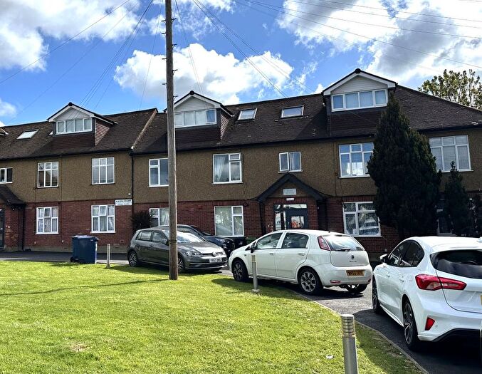 1 Bedroom Flat For Sale In (A) Avon Court, Braund Avenue, Greenford, UB6