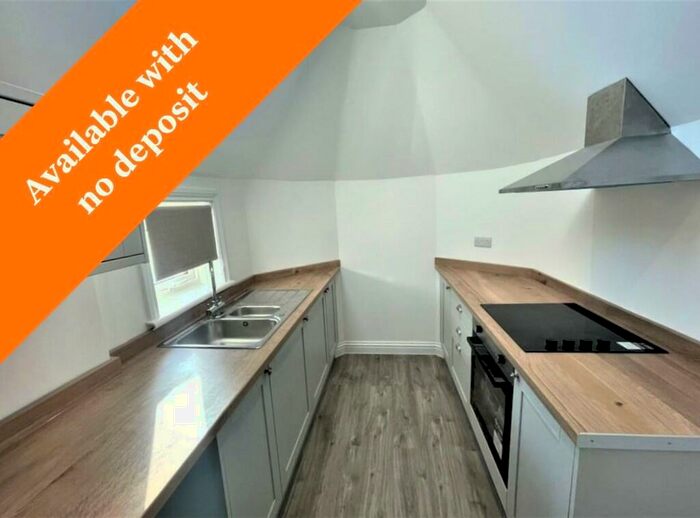 2 Bedroom Flat To Rent In Linden Grove, Gosport, PO12