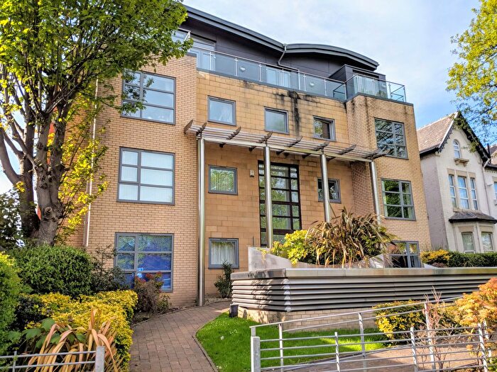 2 Bedroom Property To Rent In - Wilmslow Road, Manchester, M20