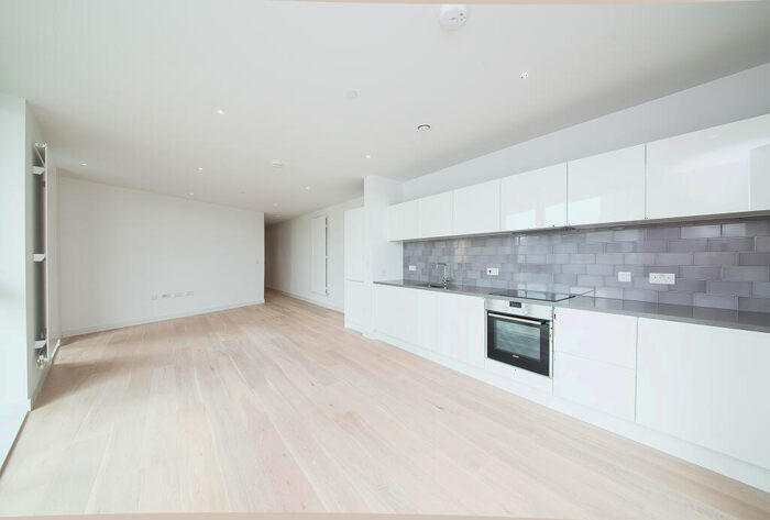2 Bedroom Apartment To Rent In Mercier Court, Starboard Way, Royal Wharf, E16