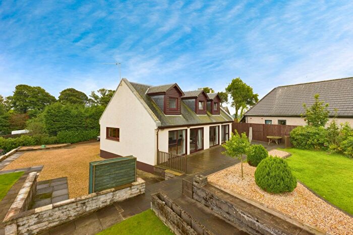 6 Bedroom Detached House For Sale In Halket Road, Lugton, Kilmarnock, KA3