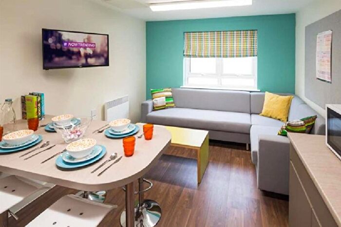 1 Bedroom Flat To Rent In The Close, Bristol Road, Selly Oak, Birmingham, B29