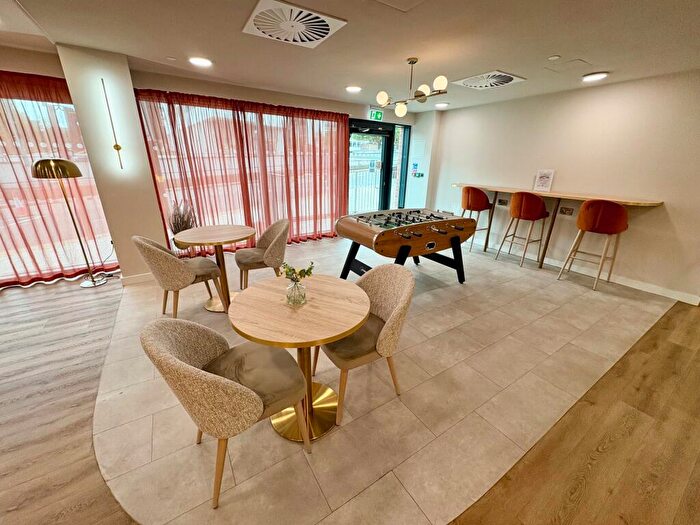 Apartment To Rent In Paradise Street, Birmingham, B1