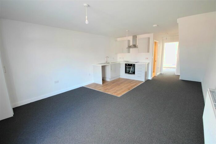 2 Bedroom Flat To Rent In Partington Lane, Swinton, Manchester, M27