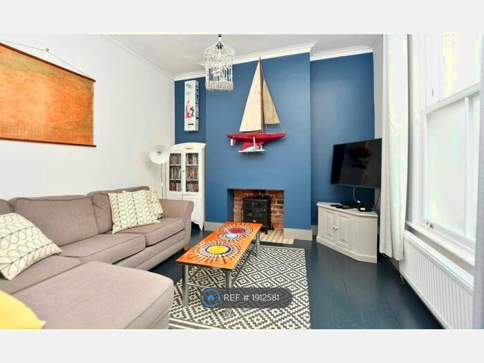 3 Bedroom End Of Terrace House To Rent In Alexandra Road, Broadstairs, CT10