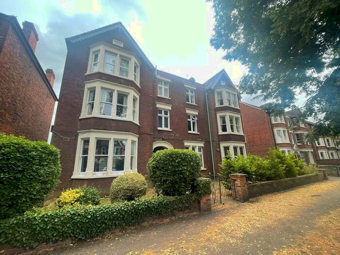 1 Bedroom Ground Flat To Rent In Flat Bushmead Avenue, Bedford, MK40