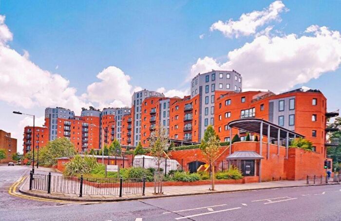 1 Bedroom Flat To Rent In New Atlas Wharf, Arnhem Place, Westferry, Canary Wharf, London, E14