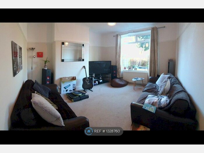 3 Bedroom Semi-Detached House To Rent In Blenheim Road, Manchester, M16