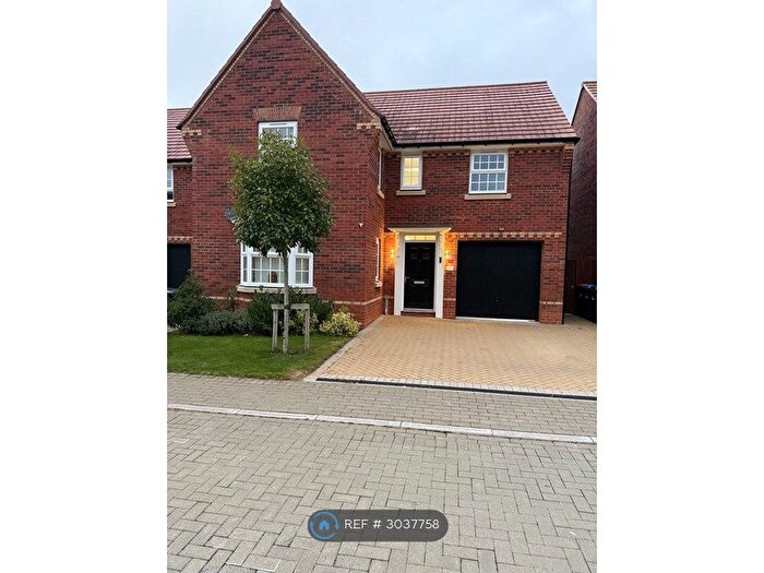 4 Bedroom Detached House To Rent In Ceres Grove, Milton Keynes, MK11